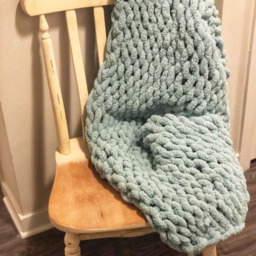 Super Chunky Knit Blanket - thumbnail 2