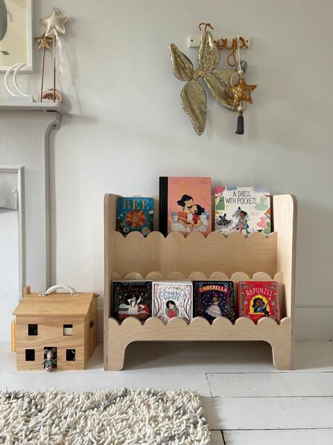 Scalloped Montessori Children's Bookcase - Charming Scallop Shelf For Kids' Room Storage - image 1