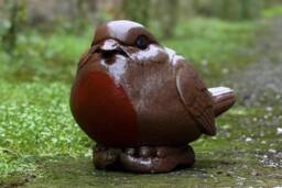 Concrete Robin Bird Sculpture Stone Garden & Home Ornament Outdoor Wildlife Decoration Rustic Cement Figurine Bird Lover Gift Lawn Statue - thumbnail 1