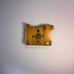 Oregon Handmade State Quarter Clock With Inlaid Quarters. Choice Of Wood. Customizable - thumbnail 4