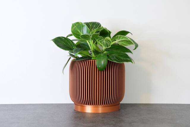 "Ribbed Modern Planter With Drainage in Copper, Unique 3D-Printed Plant Pot, Small To Large Sizes 4"" 5"" 6"" 7"" 8" - image 1