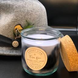 Bergamot, Violet, & Vetiver Scented Soy Candles - thumbnail 2
