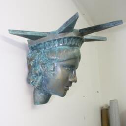 "Fiberglass Lady Liberty ""Libby" - thumbnail 3