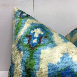 Ikat Pillow Cover, 20x20 Silk Blend Cushion, Modern Home Decor - thumbnail 3