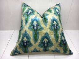 Ikat Pillow Cover, 20x20 Silk Blend Cushion, Modern Home Decor - thumbnail 1