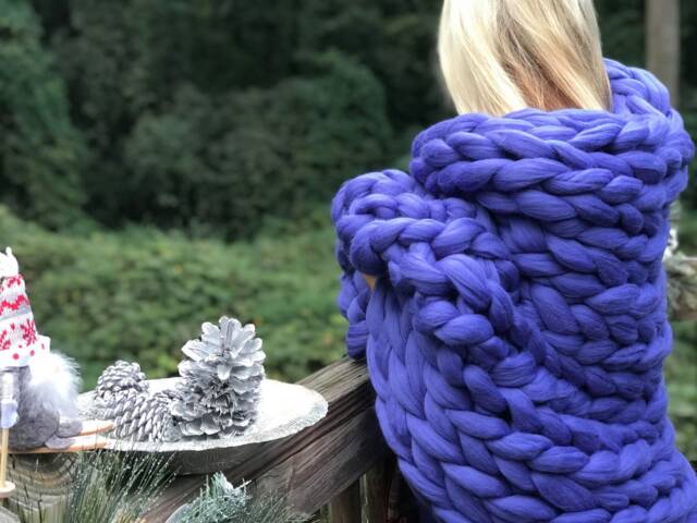 Chunky Knit Blanket, Christmas Super Chunky Knitted Blanket, Chunky Knits, Throw Blanket, Throw, Arm Blanket - image 1