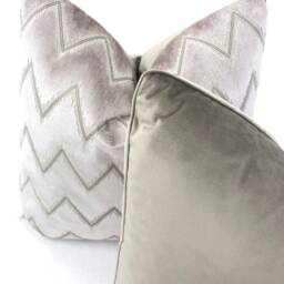 Schumacher - Chevron Velvet in Blush Handcrafted Decorative Pillow Cover High-End Designer Throw - thumbnail 3