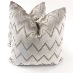 Schumacher - Chevron Velvet in Blush Handcrafted Decorative Pillow Cover High-End Designer Throw - thumbnail 2