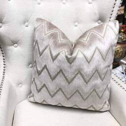 Schumacher - Chevron Velvet in Blush Handcrafted Decorative Pillow Cover High-End Designer Throw - thumbnail 4