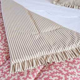 Handmade Bed Quilt Ian Sanderson Truffle Damson Fabric, UK Made - thumbnail 3