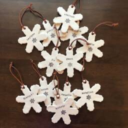 Snowflake Christmas Ornaments, Personalized Tree Family Decoration, Name Ornament - thumbnail 2
