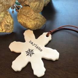 Snowflake Christmas Ornaments, Personalized Tree Family Decoration, Name Ornament - thumbnail 1