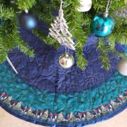 Nutcracker Christmas Tree Skirt, Blue Quilted 50-Inch Skirt - thumbnail 4