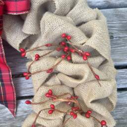 Winter Burlap Wreath - Christmas Loop Plaid Ribbon Cottage Chic Berry - thumbnail 3