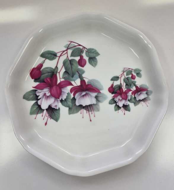 Fuchsia, Quiche, Or Salad Bowl - image 1