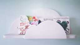 Handmade Cloud Shape Wall Shelf/Bookshelf