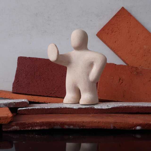 stop - Expressive Ceramic Figurine For Sandplay & Counseling - image 1
