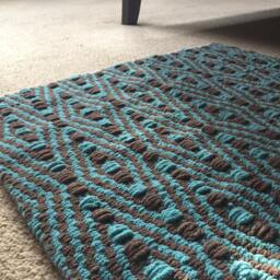 Super Fluffy Handwoven Rug - thumbnail 4