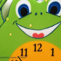 Fused Glass Frog Clock Kids Room Decor, Battery Powered - thumbnail 3