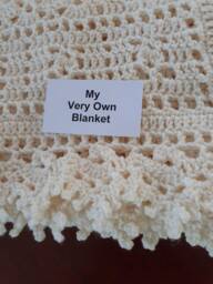 Cream Lace Hand Crocheted Baby Blanket - thumbnail 3
