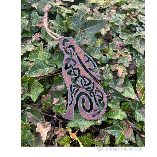 Rusty Celtic Knot Hare Metal Ornament Pagan Christmas Tree Decoration, Garden Art Plaque - image 1