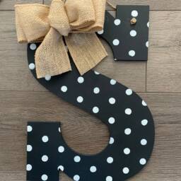 Monogram Door Hanger - Personalized Initial Decor Wooden Letter Wall Front Decoration Porch - thumbnail 4