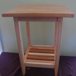 Square Hard Maple & Cherry Shaker End Table With Shelf - thumbnail 2