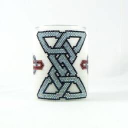 Intertwined Trinity Knots Votive Wrap - thumbnail 1