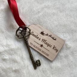 Personalised Santa's Magic Key, Wooden Key Tag, Christmas Eve Filler, Decoration - thumbnail 2