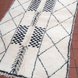 Beni Ourain Rug - Moroccan Handwoven Rug, Pure Wool, Ivory With Black Marks/160 X 246 cm 5.24 8.07 Ft Code 009 - thumbnail 4