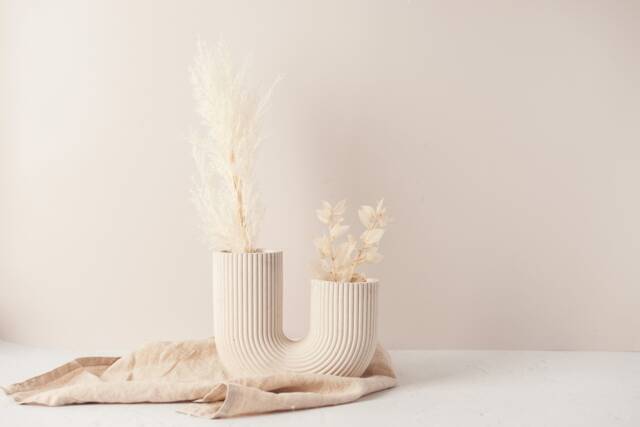White Concrete U-Shaped Vase Modern Dried Flower Vase