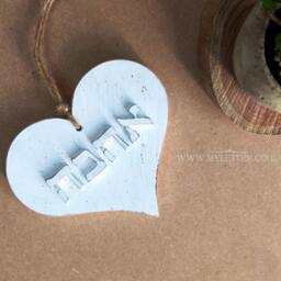 Ahava Wooden Heart Wall Decor, Hebrew Sign Ahava, Hebrew Letters Gift - thumbnail 3