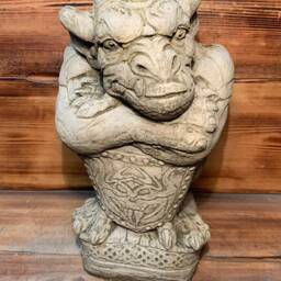 Stone Garden Large Shield Gargoyle Gremlin Pillar Cap Statue Ornament - thumbnail 4