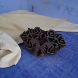 Hand Block Printed Cotton Duvet Cover Geometric Design - Garuda Black - thumbnail 4