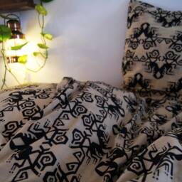 Hand Block Printed Cotton Duvet Cover Geometric Design - Garuda Black - thumbnail 2