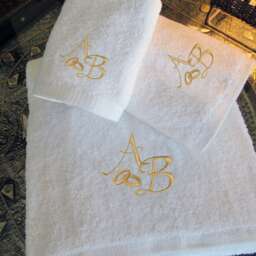 Bath Towels & Personalized Bathrobe - Ref. Wedding Marriage Gold - thumbnail 4