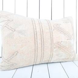 Handmade Turkish Kilim Pillow Cover Vintage Anatolian Design - 16x24 - thumbnail 2