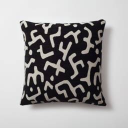Bogolan Mudcloth Lumbar Pillow Cover Black Tribal Jacquard, Boho Decor - thumbnail 4