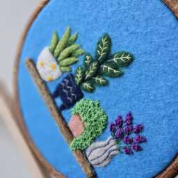 Ooak Needle Felted Pot Plant Felt Painting Framed in A 6 Inch Embroidery Hoop - thumbnail 3