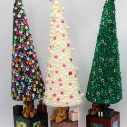 Vintage Design Christmas Tree With Rustic Pinecones & Berries Deer Gifts Under The - thumbnail 4