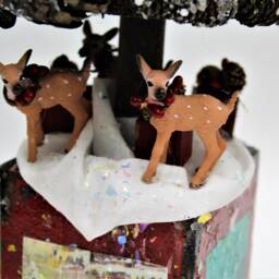 Vintage Design Christmas Tree With Rustic Pinecones & Berries Deer Gifts Under The - thumbnail 3