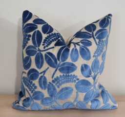 Designers Guild Calaggio Cerulean & Omega Velvet Cushion Cover 45x45 cm - thumbnail 1