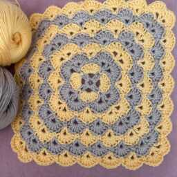 Shell Stitch Baby Blanket - thumbnail 3