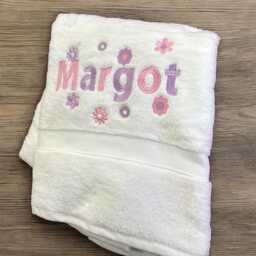 Personalised Name & Flowers Towel/Childrens Swimming Towel Hand Bath Sheet Time Gift New Baby - thumbnail 3