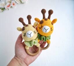 Giraffe Natural Baby Toy, Safari Shower Gift, Expecting Mom New Parents Congrats Present, Jungle Animal Welcome Gift
