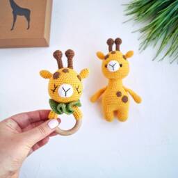 Giraffe Natural Baby Toy, Safari Shower Gift, Expecting Mom New Parents Congrats Present, Jungle Animal Welcome Gift - thumbnail 4