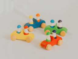 Wooden Cars With Peg Doll Friends, Colorful Car Toy Set Dolls, Montessori Toy, Waldorf Birthday Gift For Kids