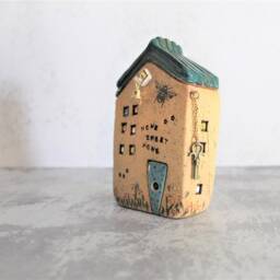 Wall Hanging Home Decor, Rustic Ceramic Wall Decor Of A House With Key & Bell Hanging, House Warming Gift, Whimsical Gift - thumbnail 3