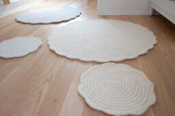 Hand-Crocheted Cream White Wool Round Rug - Soft Accent Carpet - thumbnail 1