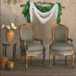 Premium Faux Fur Christmas Garland - Soft Holiday Mantle Swag